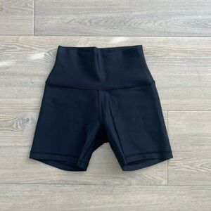 aritzia biker shorts